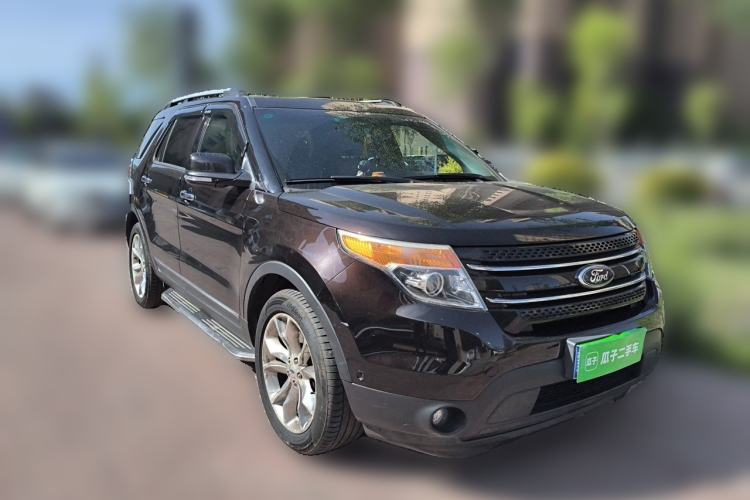 Used Ford Explorer 2013 3.5L Deluxe Model Front Right 45 Deg