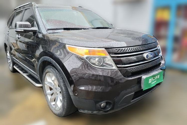 Used Ford Explorer 2013 3.5L Deluxe Model Front Right 45 Deg