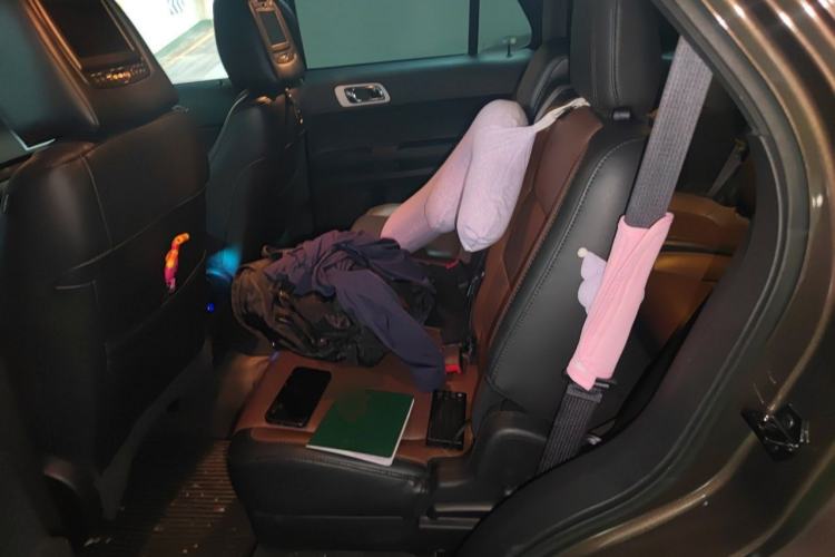 Used Ford Explorer 2013 3.5L Deluxe Model Left Rear Seat