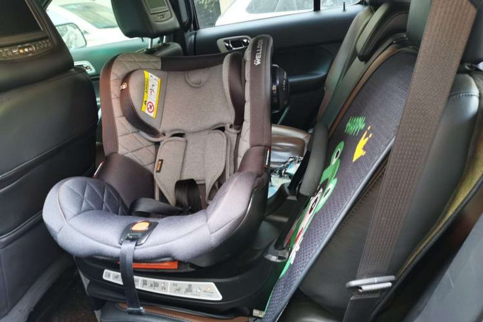 Used Ford Explorer 2013 3.5L Deluxe Model Left Rear Seat