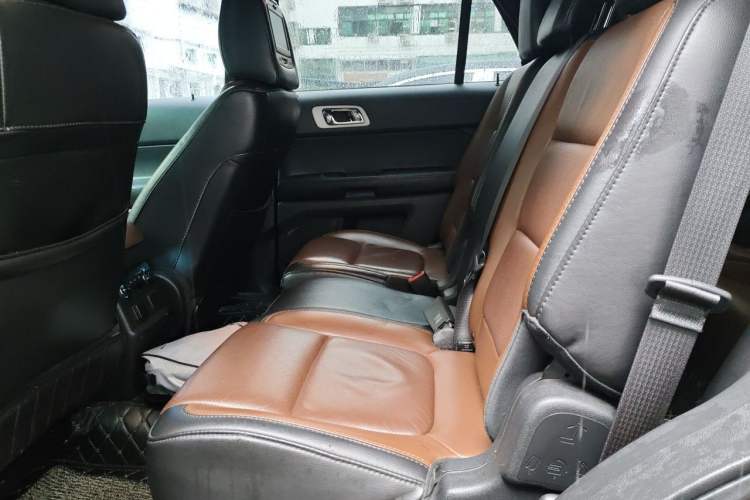Used Ford Explorer 2013 3.5L Deluxe Model Left Rear Seat