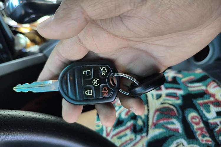 Used Ford Explorer 2013 3.5L Deluxe Model Vehicle Key