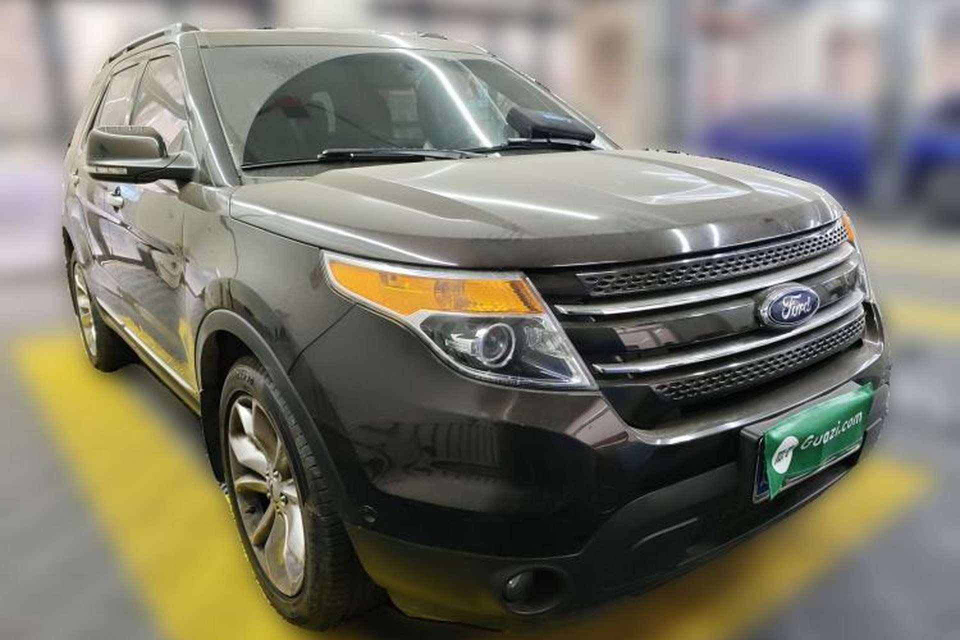 Used Ford Explorer 2013 3.5L Deluxe Model Front Right 45 Deg