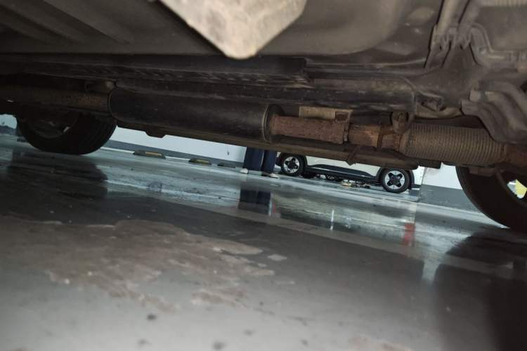 Used Ford Explorer 2013 3.5L Deluxe Model Chassis Front Right