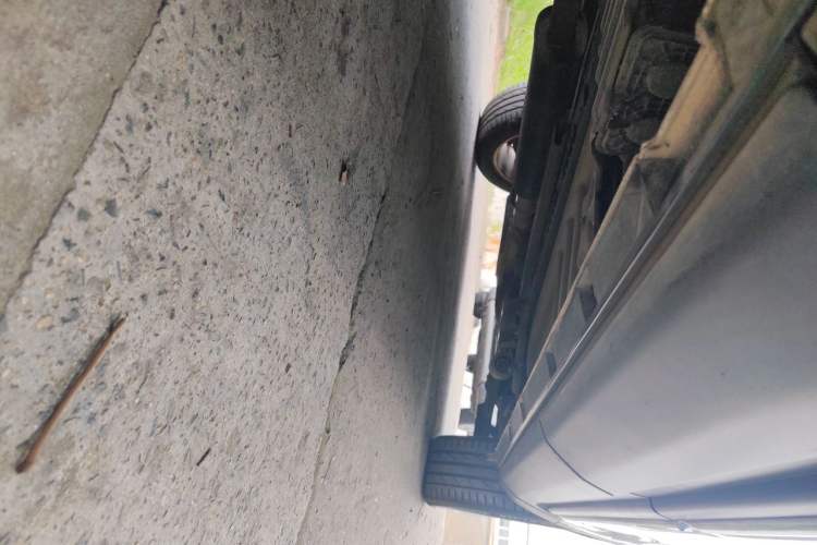Used Ford Explorer 2013 3.5L Deluxe Model Chassis Rear Right