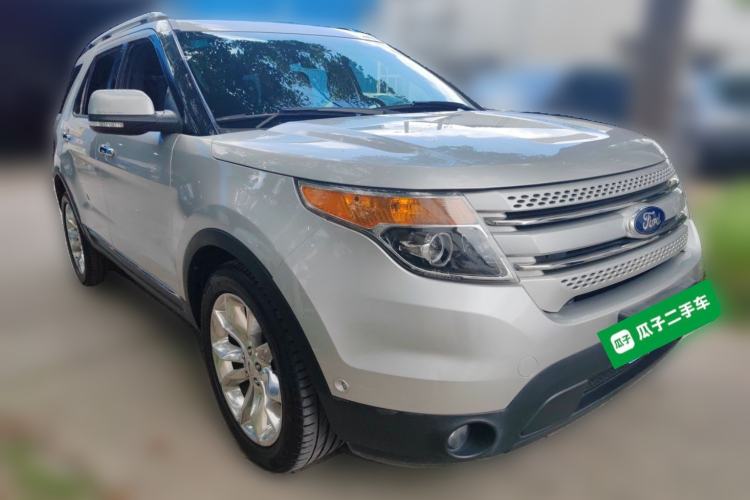 Used Ford Explorer 2013 3.5L Deluxe Model Front Right 45 Deg