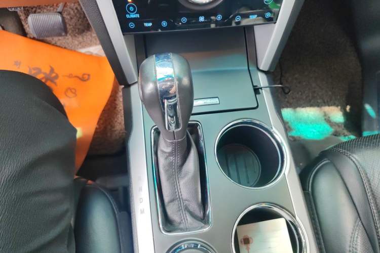Used Ford Explorer 2013 3.5L Deluxe Model Gear Lever