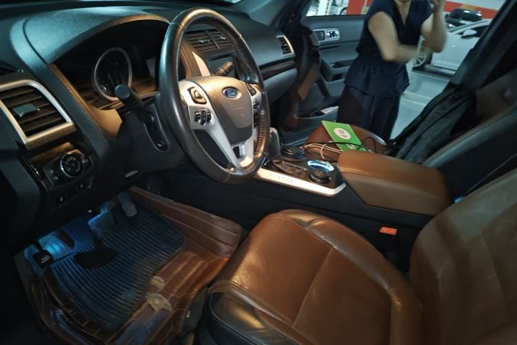 Used Ford Explorer 2013 3.5L Deluxe Model Left Front Seat