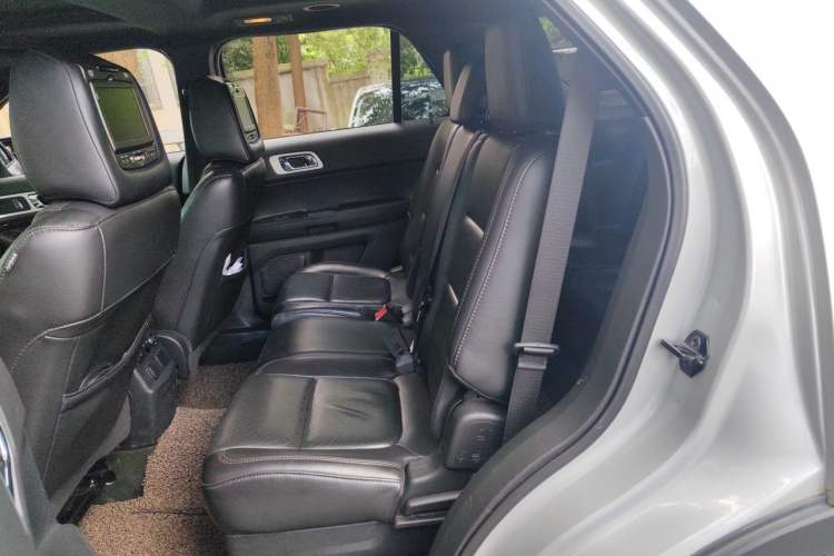 Used Ford Explorer 2013 3.5L Deluxe Model Left Rear Seat