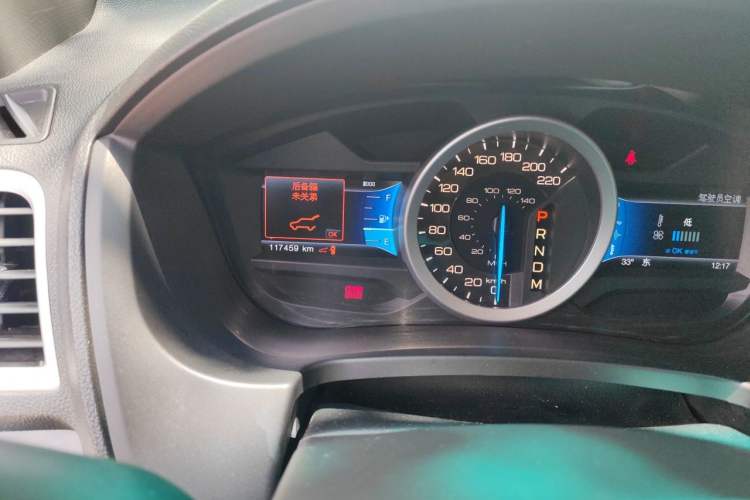 Used Ford Explorer 2013 3.5L Deluxe Model Odometer Close Up