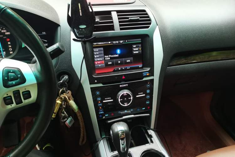Used Ford Explorer 2013 3.5L Deluxe Model Audio And AC Panel