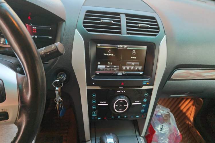Used Ford Explorer 2013 3.5L Deluxe Model Audio And AC Panel