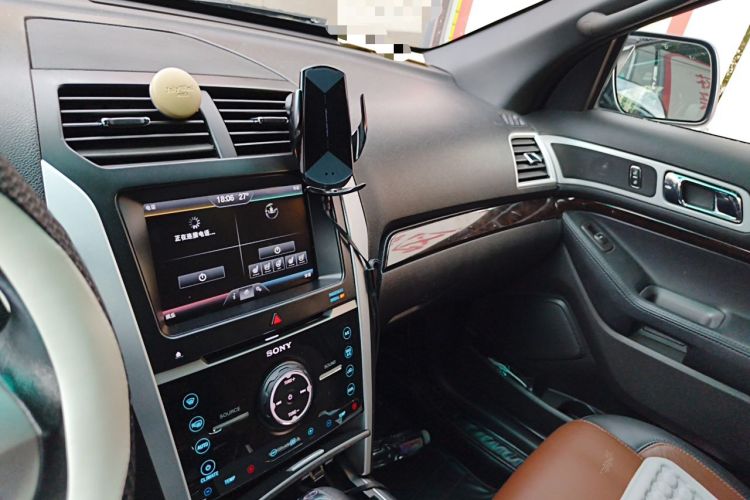 Used Ford Explorer 2013 3.5L Deluxe Model Audio And AC Panel