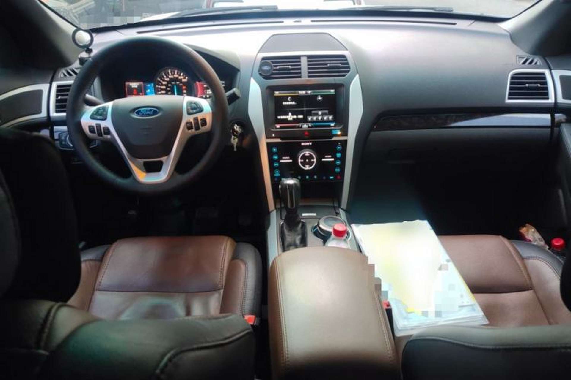 Used Ford Explorer 2013 3.5L Deluxe Model Center Console