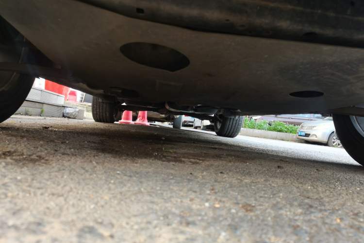 Used Ford Explorer 2013 3.5L Deluxe Model Chassis Front
