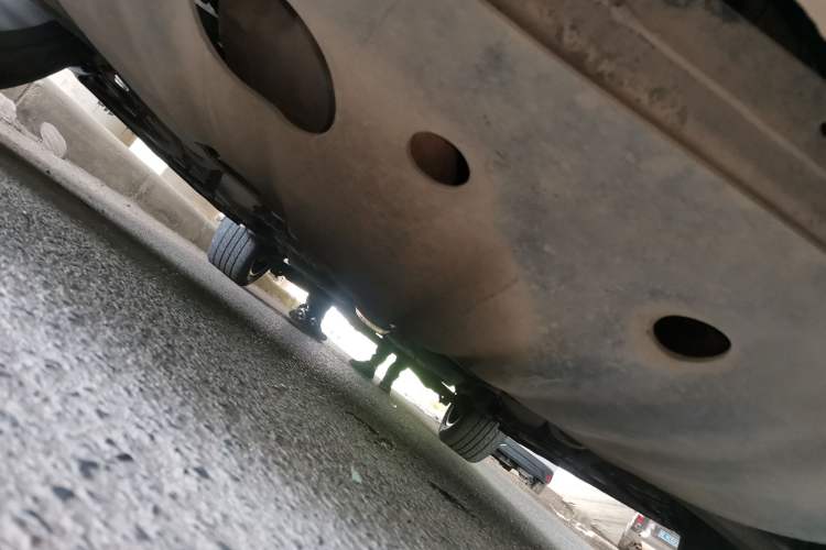 Used Ford Explorer 2013 3.5L Deluxe Model Chassis Front