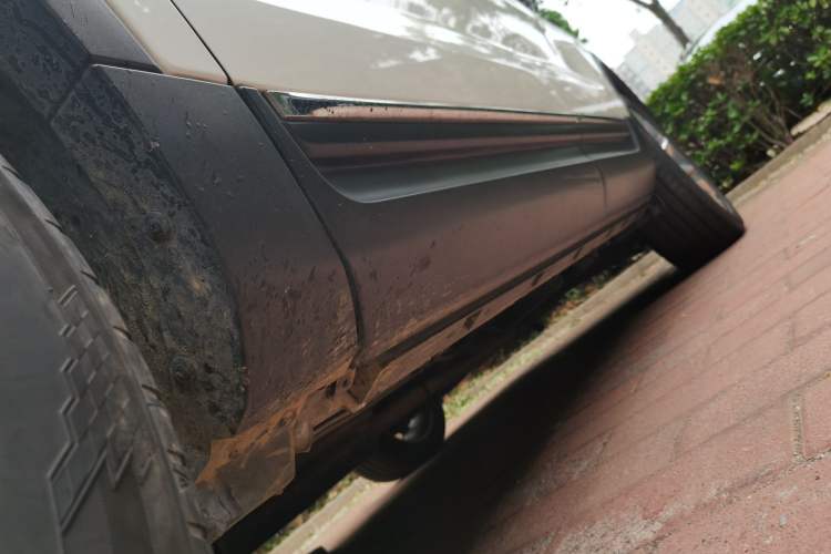 Used Ford Explorer 2013 3.5L Deluxe Model Chassis Front Left