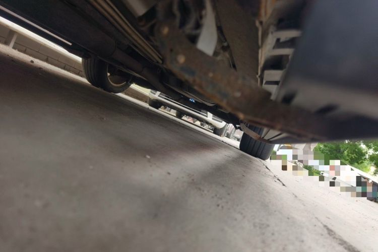 Used Ford Explorer 2013 3.5L Deluxe Model Chassis Front Left