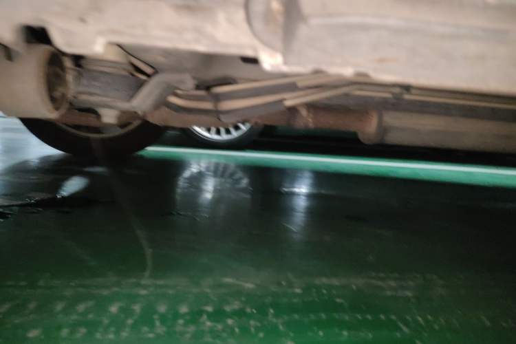 Used Ford Explorer 2013 3.5L Deluxe Model Chassis Front Left