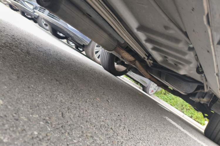 Used Ford Explorer 2013 3.5L Deluxe Model Chassis Front Left