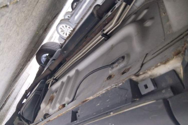 Used Ford Explorer 2013 3.5L Deluxe Model Chassis Front Left