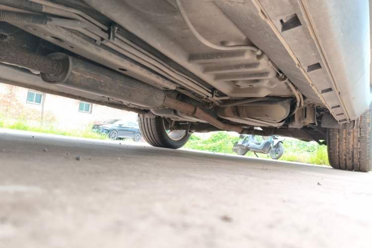 Used Ford Explorer 2013 3.5L Deluxe Model Chassis Front Left