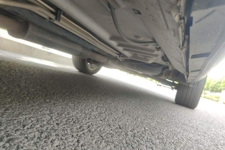 Used Ford Explorer 2013 3.5L Deluxe Model Chassis Front Left