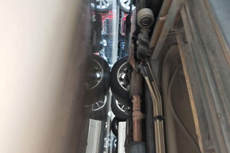Used Ford Explorer 2013 3.5L Deluxe Model Chassis Front Left