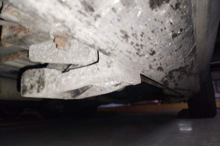 Used Ford Explorer 2013 3.5L Deluxe Model Chassis Front Left