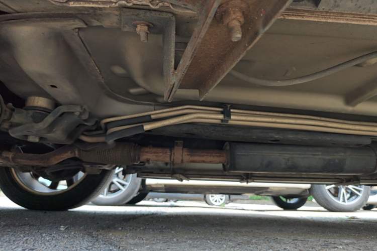 Used Ford Explorer 2013 3.5L Deluxe Model Chassis Front Left