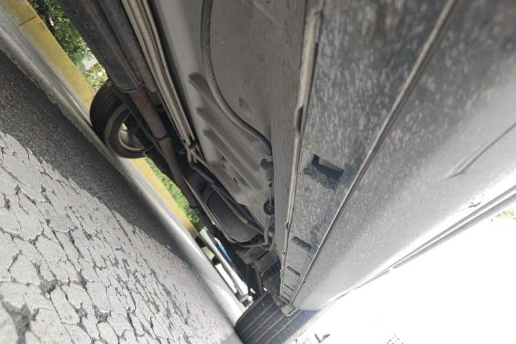 Used Ford Explorer 2013 3.5L Deluxe Model Chassis Front Left