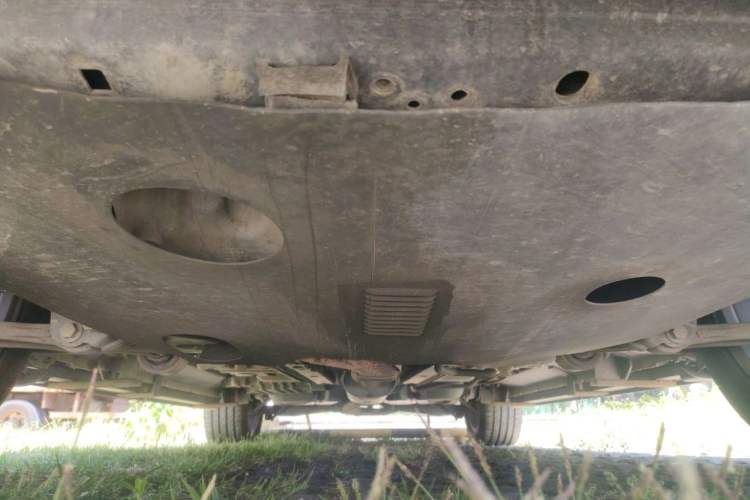 Used Ford Explorer 2013 3.5L Deluxe Model Chassis Front