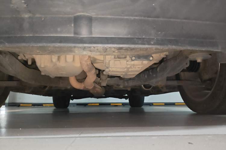 Used Ford Explorer 2013 3.5L Deluxe Model Chassis Front