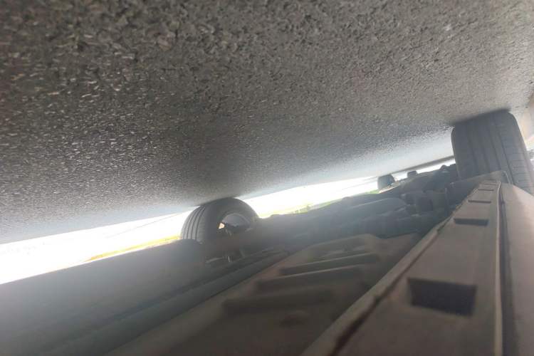 Used Ford Explorer 2013 3.5L Deluxe Model Chassis Front Right