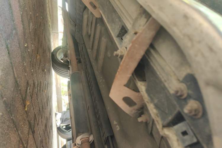 Used Ford Explorer 2013 3.5L Deluxe Model Chassis Front Right