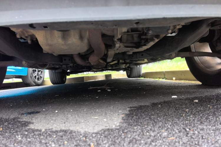 Used Ford Explorer 2013 3.5L Deluxe Model Chassis Front Right