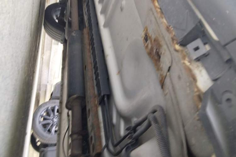 Used Ford Explorer 2013 3.5L Deluxe Model Chassis Front Right