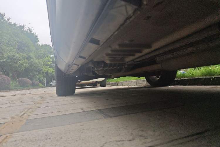 Used Ford Explorer 2013 3.5L Deluxe Model Chassis Front Right
