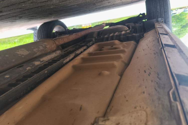 Used Ford Explorer 2013 3.5L Deluxe Model Chassis Front Right