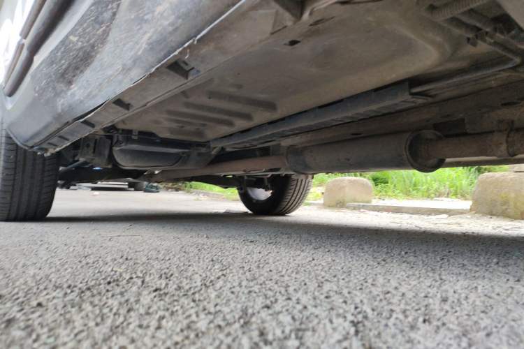 Used Ford Explorer 2013 3.5L Deluxe Model Chassis Front Right