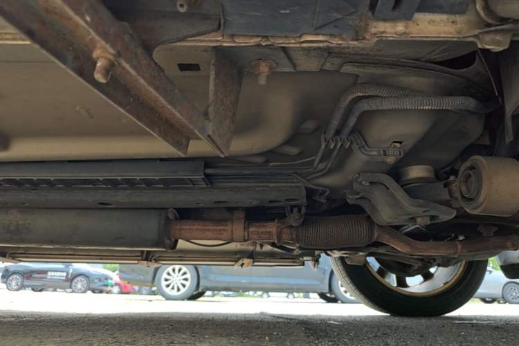 Used Ford Explorer 2013 3.5L Deluxe Model Chassis Front Right