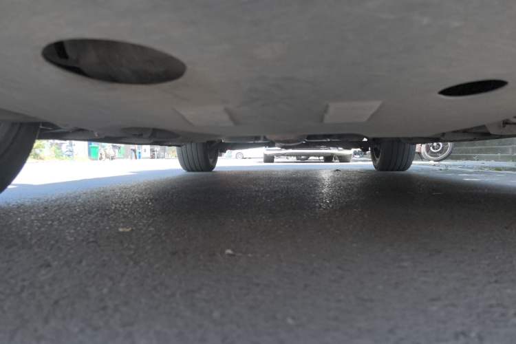 Used Ford Explorer 2013 3.5L Deluxe Model Chassis Front