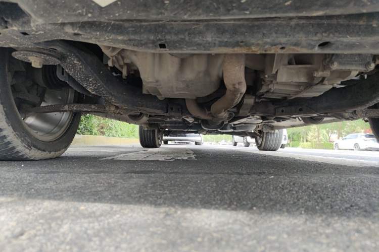 Used Ford Explorer 2013 3.5L Deluxe Model Chassis Front