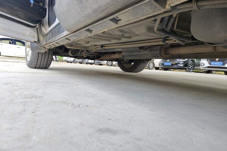 Used Ford Explorer 2013 3.5L Deluxe Model Chassis Rear Left