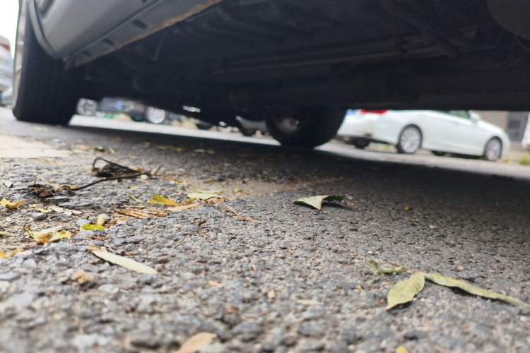 Used Ford Explorer 2013 3.5L Deluxe Model Chassis Rear Left