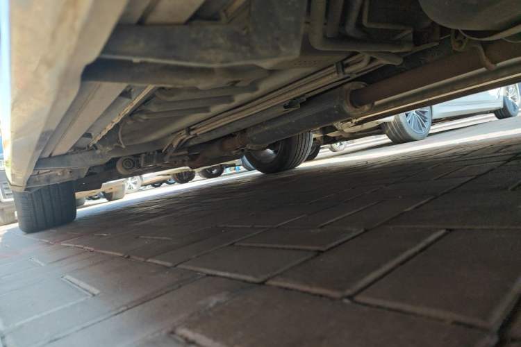 Used Ford Explorer 2013 3.5L Deluxe Model Chassis Rear Left