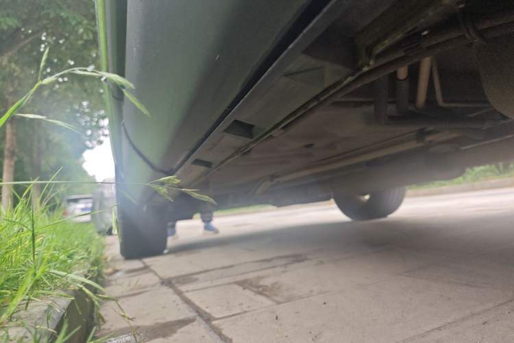 Used Ford Explorer 2013 3.5L Deluxe Model Chassis Rear Left