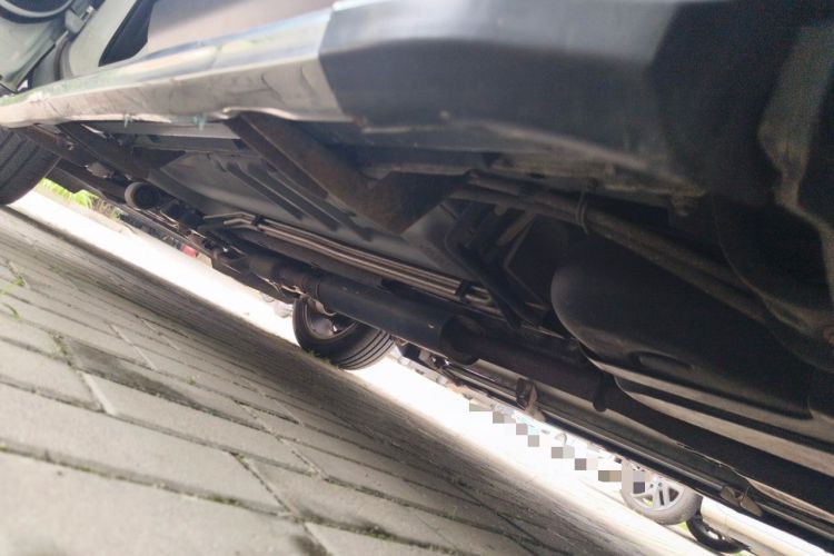 Used Ford Explorer 2013 3.5L Deluxe Model Chassis Rear Left