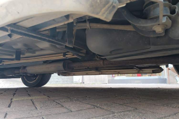 Used Ford Explorer 2013 3.5L Deluxe Model Chassis Rear Left