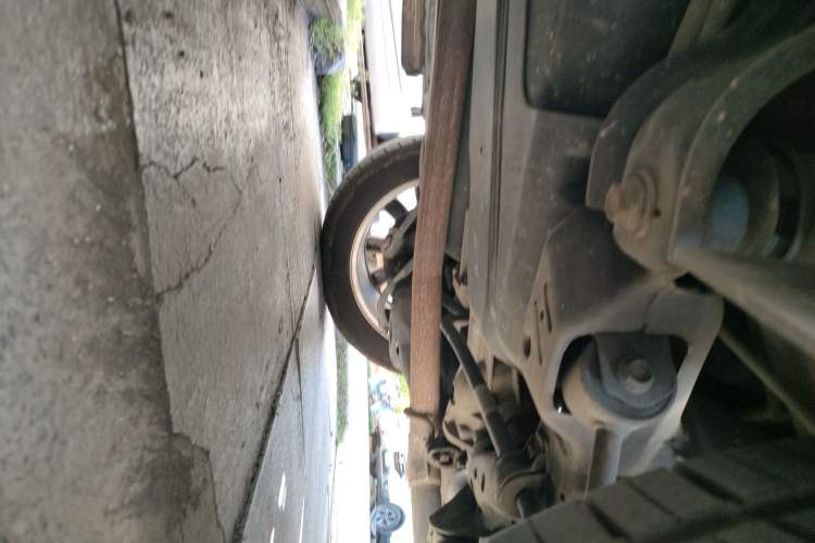 Used Ford Explorer 2013 3.5L Deluxe Model Chassis Rear Left